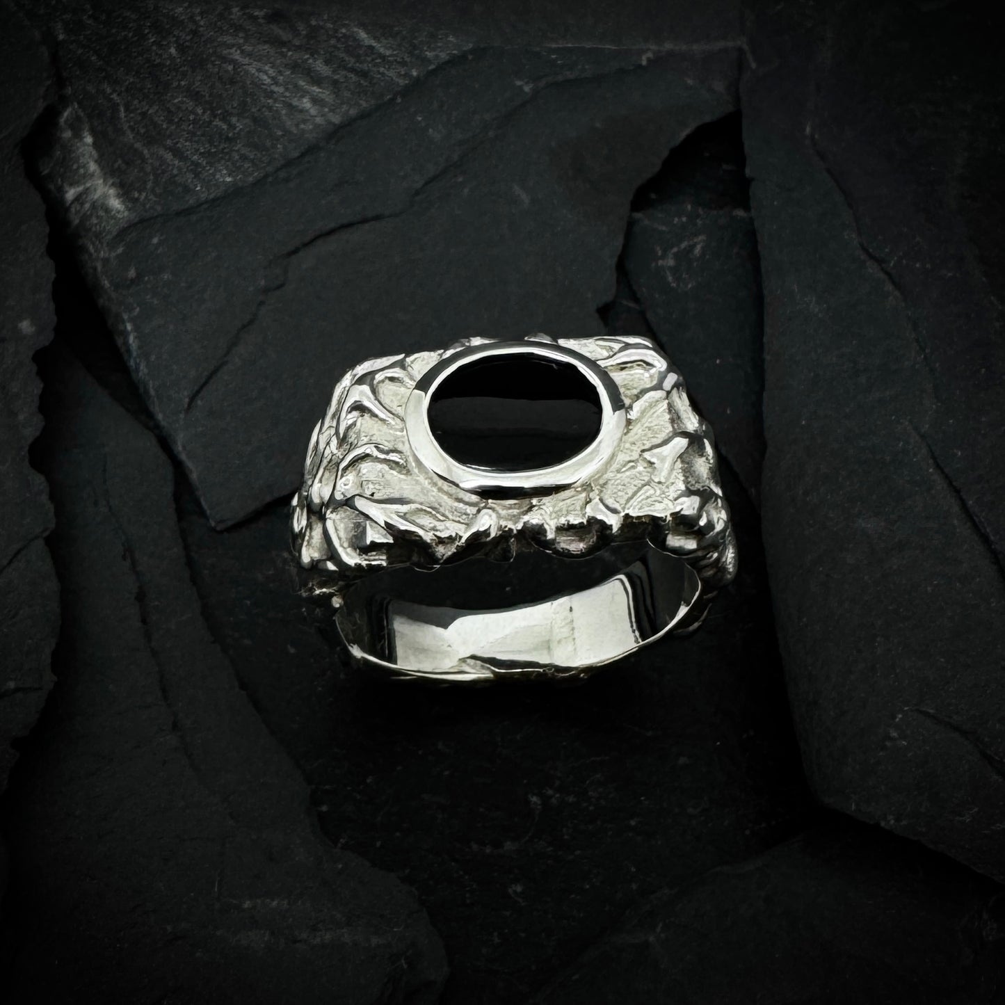 Roots (Onyx)